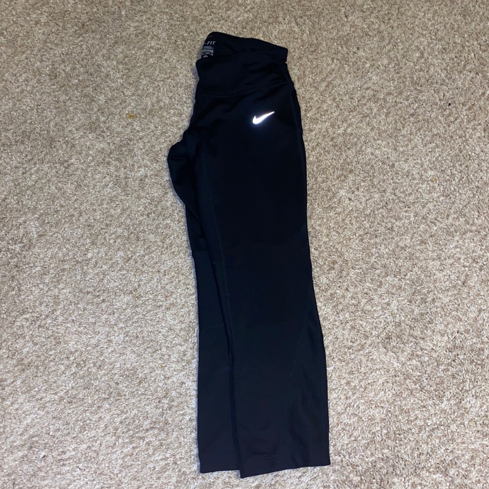 Nike Dry Fit Capri Leggings